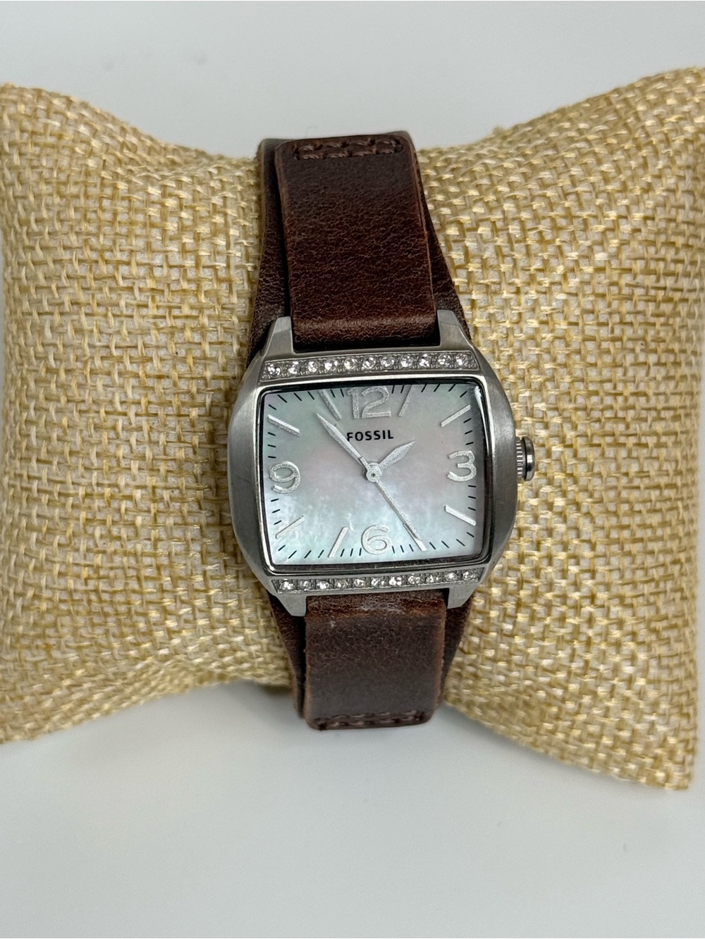 Fossil Womens Silver Tone Crystal Bezel Brown Leather Band Quartz Watch 28mm
